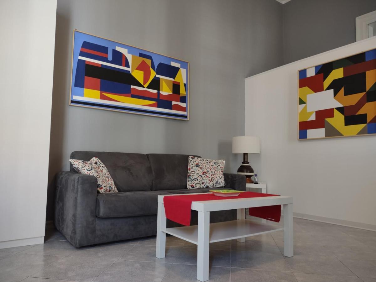 Central Apartment A Due Passi Dal Porto Palermo Luaran gambar