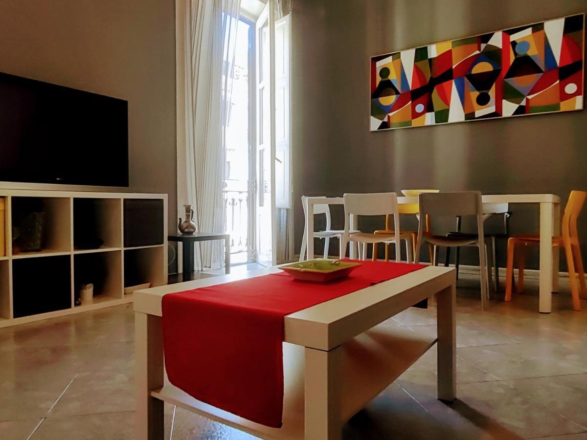 Central Apartment A Due Passi Dal Porto Palermo Luaran gambar